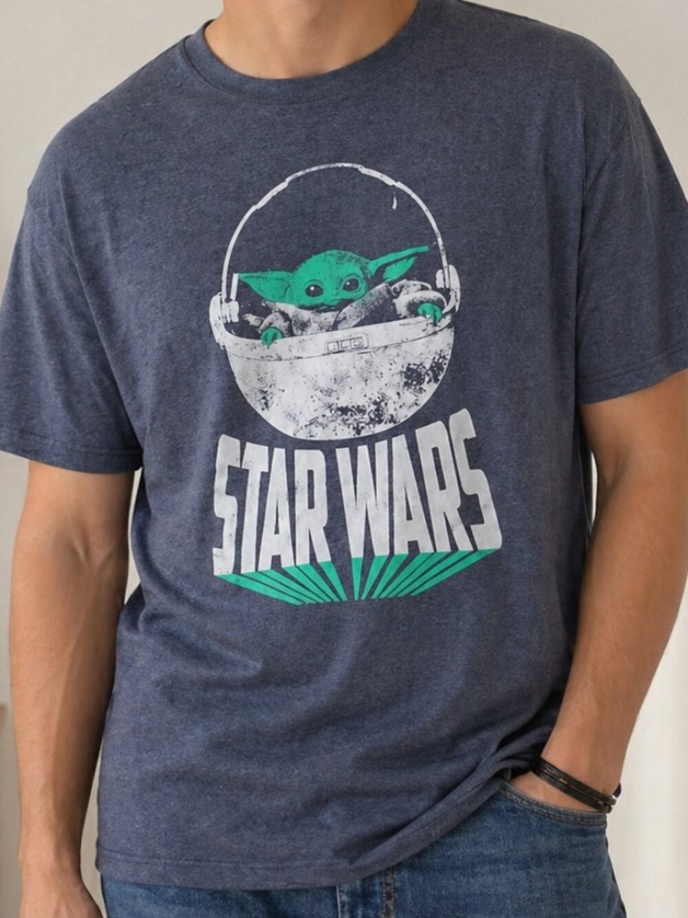 Star Wars Grogu Baby Yoda Graphic Tee NWT Size Large Gray T-Shirt